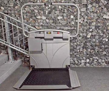 Costos de sillas salvaescaleras para escaleras rectas