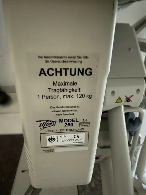 Detalle estructural del salvaescaleras Lifta 260, usado en escaleras curvas